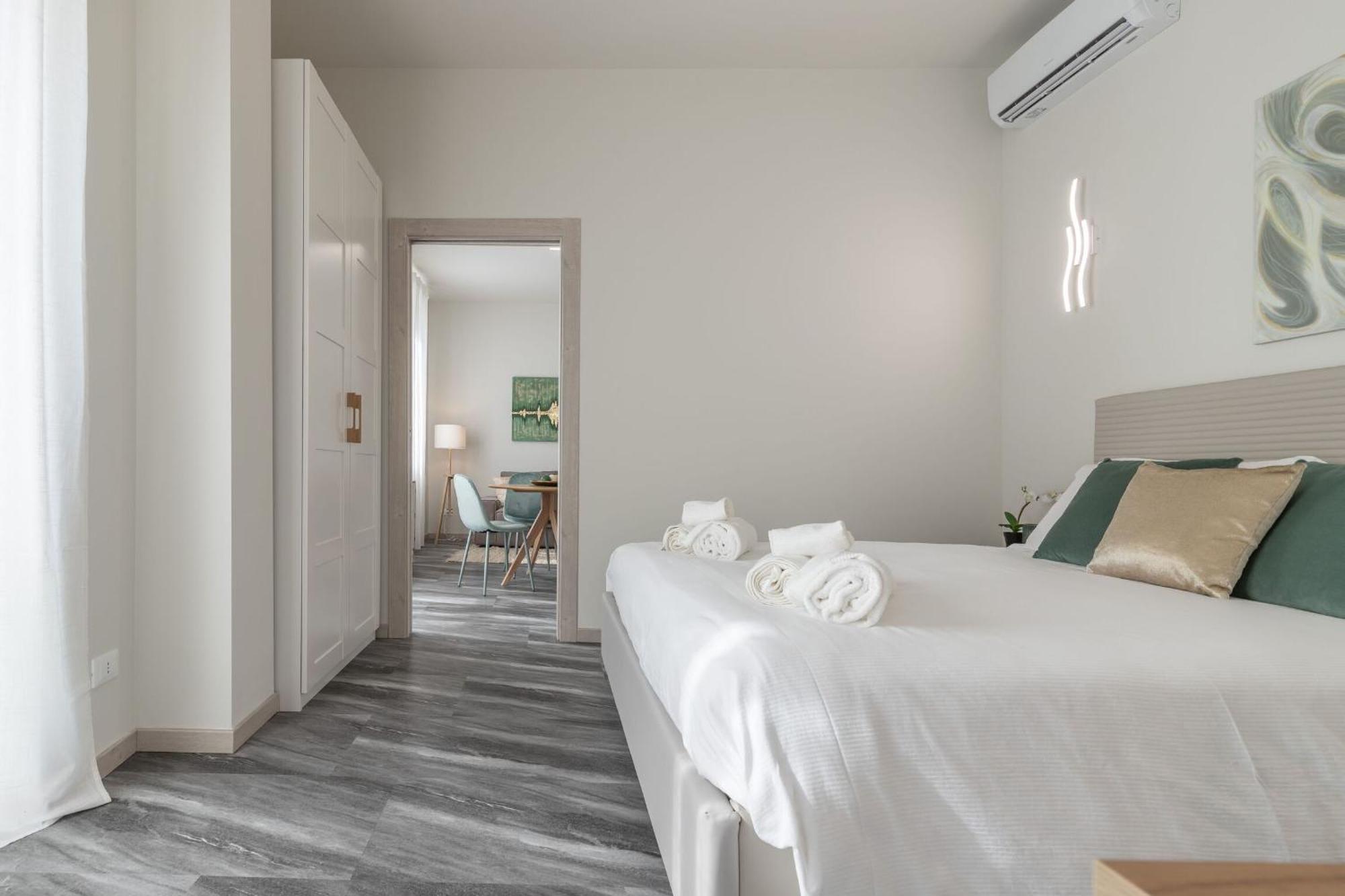 Italian Experience-Suite Ateneo Pavia Exteriér fotografie